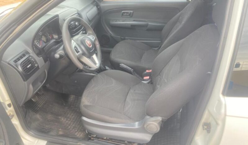 Fiat Strada completo