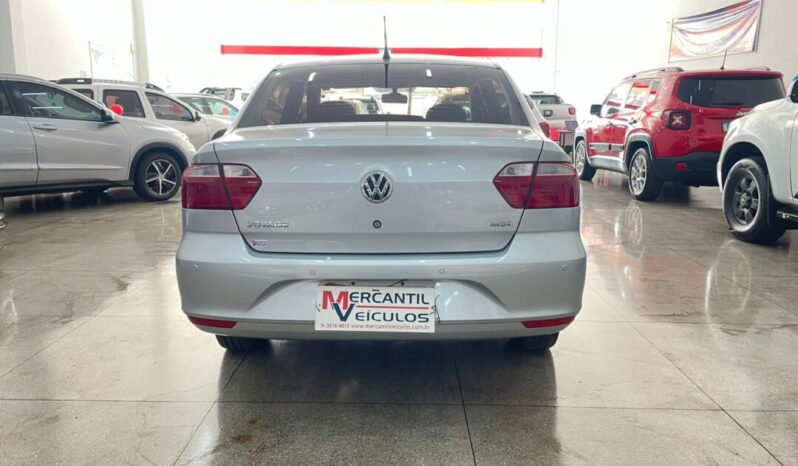 Volkswagen Voyage completo