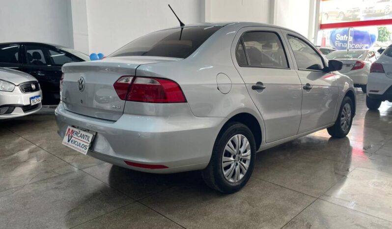 Volkswagen Voyage completo