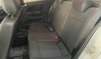 Volkswagen Voyage completo