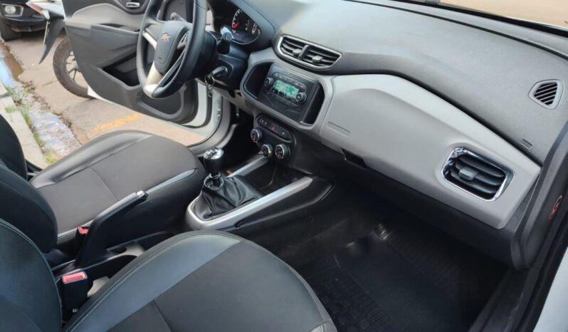 Chevrolet Onix completo