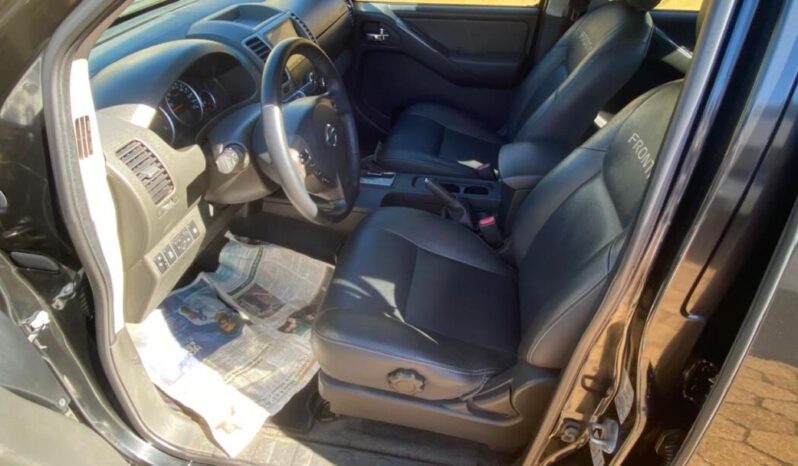 Nissan Frontier completo