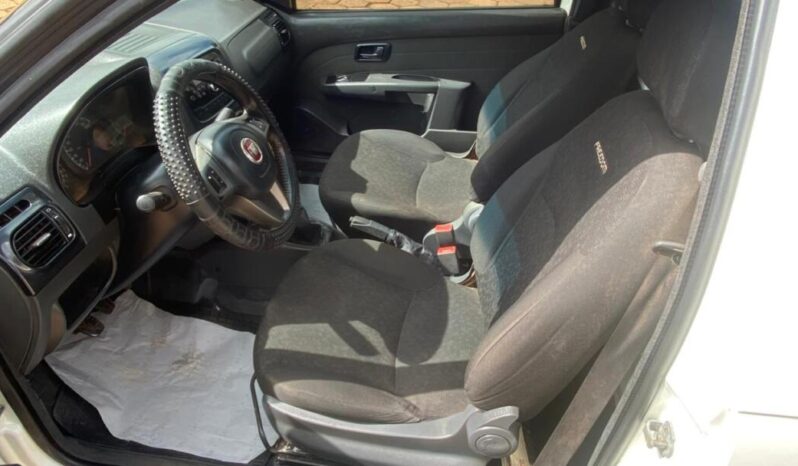 Fiat Strada completo