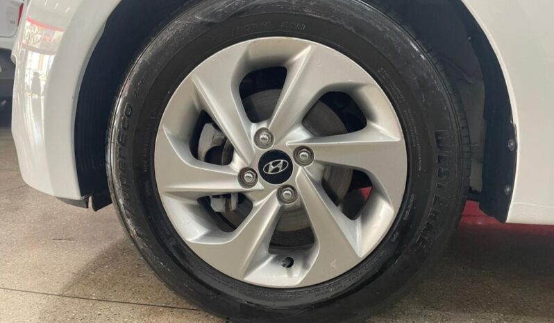 Hyundai HB20S completo