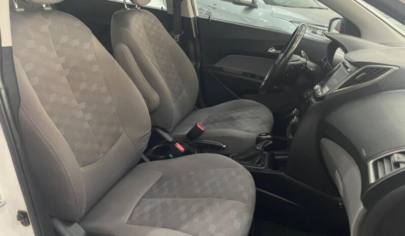 Hyundai HB20S completo