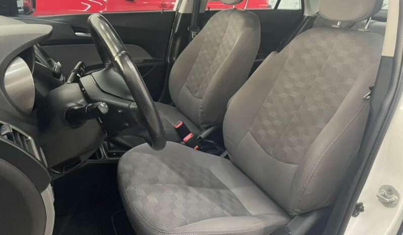 Hyundai HB20S completo