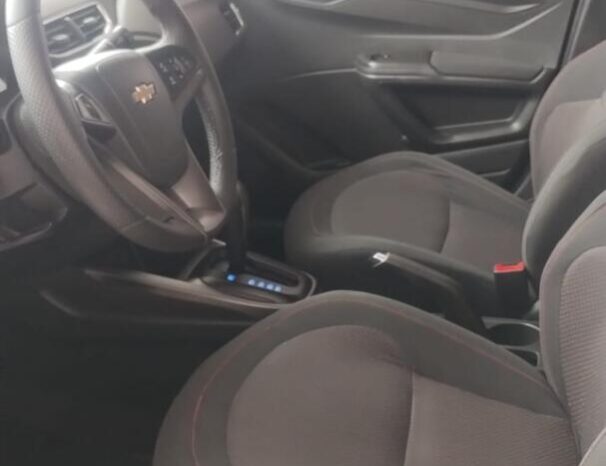 Chevrolet Onix completo