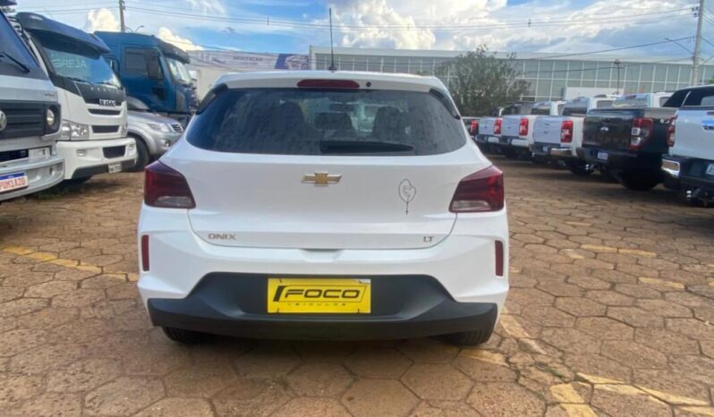 Chevrolet Onix completo