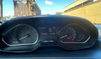 Peugeot 208 completo