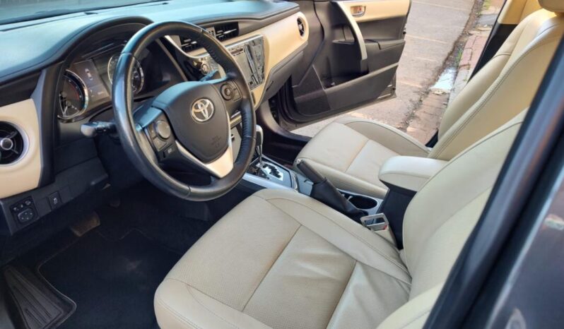 Toyota Corolla completo