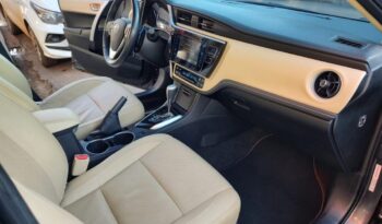 Toyota Corolla completo