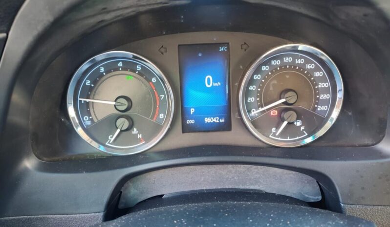 Toyota Corolla completo