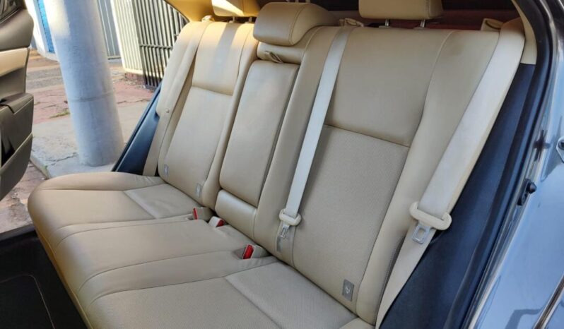 Toyota Corolla completo