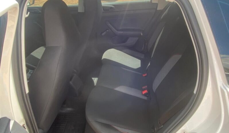 Volkswagen Polo completo