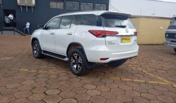 Toyota Hilux SW4 completo