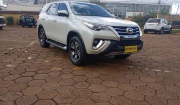 Toyota Hilux SW4 completo