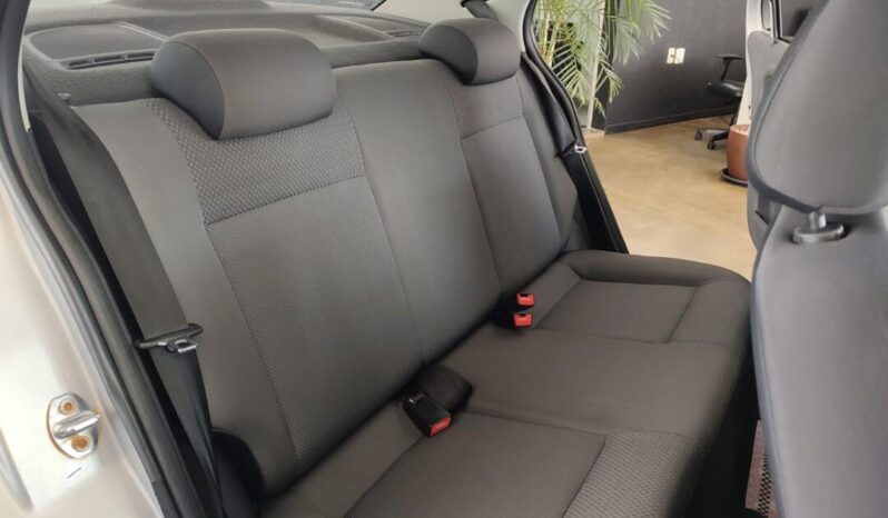 Volkswagen Voyage completo