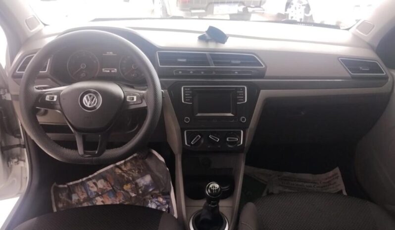 Volkswagen Voyage completo