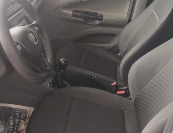 Volkswagen Voyage completo