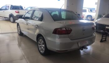 Volkswagen Voyage completo