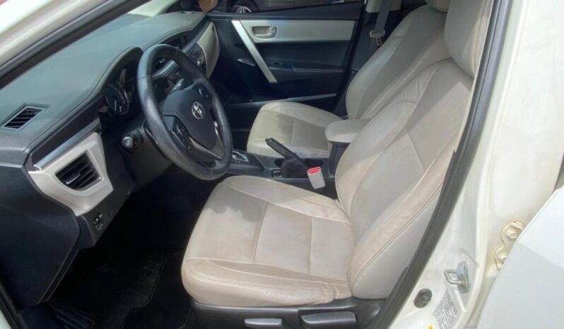 Toyota Corolla completo