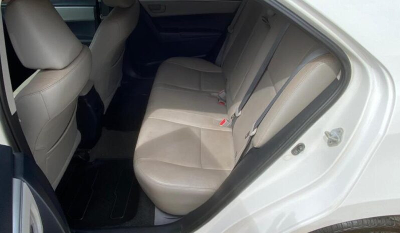 Toyota Corolla completo