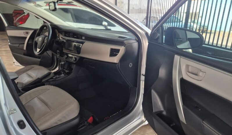 Toyota Corolla completo