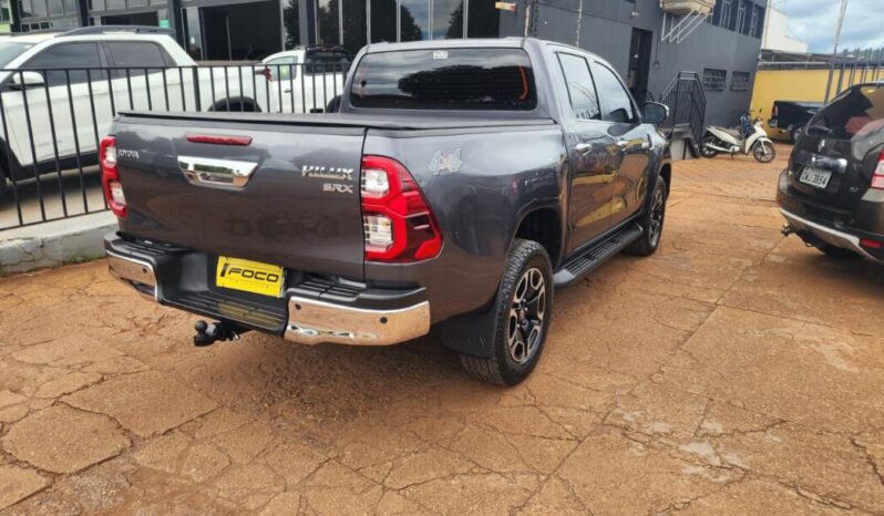 Toyota Hilux completo