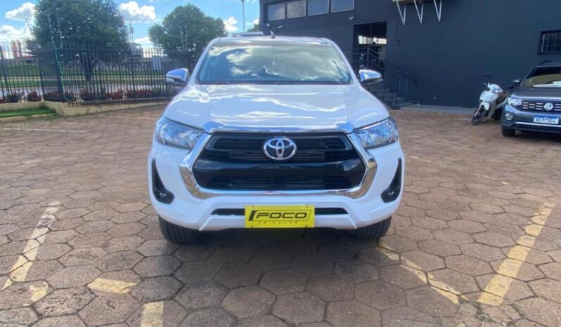 Toyota Hilux completo