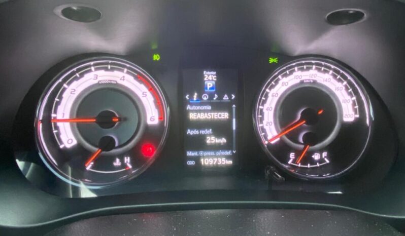 Toyota Hilux completo