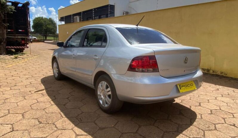 Volkswagen Voyage completo