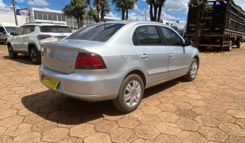 Volkswagen Voyage completo