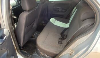 Volkswagen Voyage completo