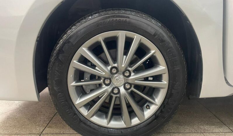 Toyota Corolla completo