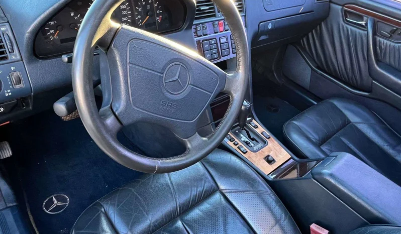 Mercedes-Benz C 280 completo