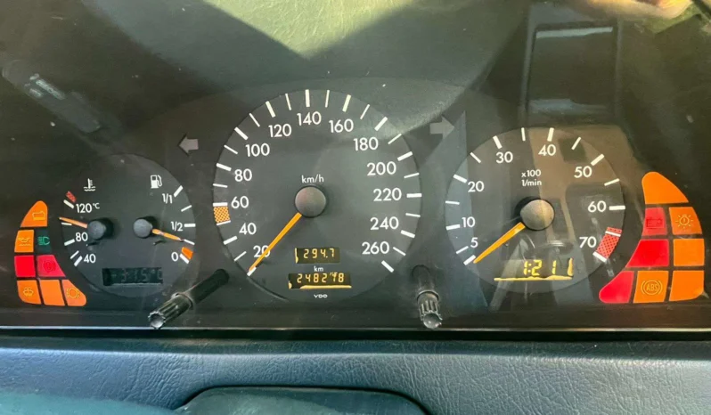 Mercedes-Benz C 280 completo