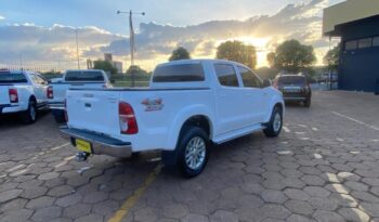 Toyota Hilux completo