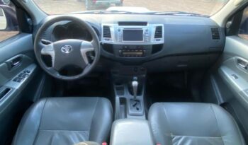 Toyota Hilux completo