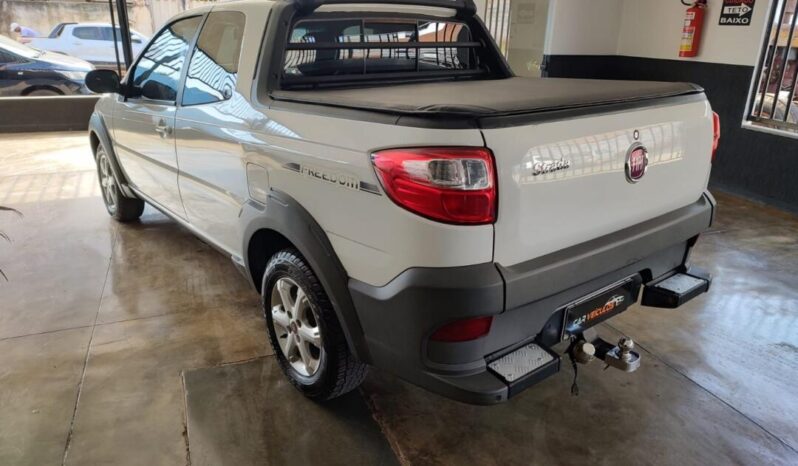 Fiat Strada completo