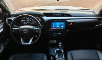 Toyota Hilux completo