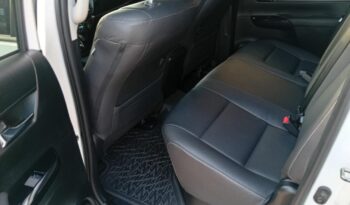 Toyota Hilux completo