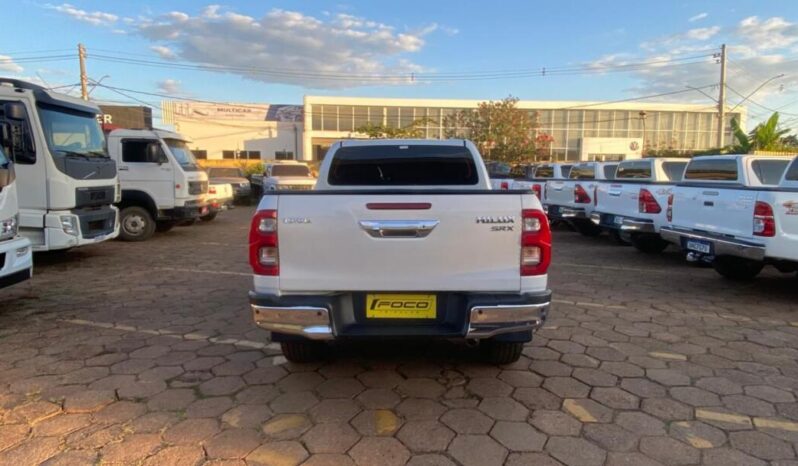 Toyota Hilux completo