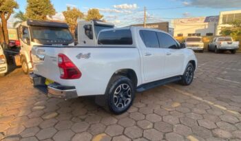 Toyota Hilux completo