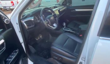 Toyota Hilux completo