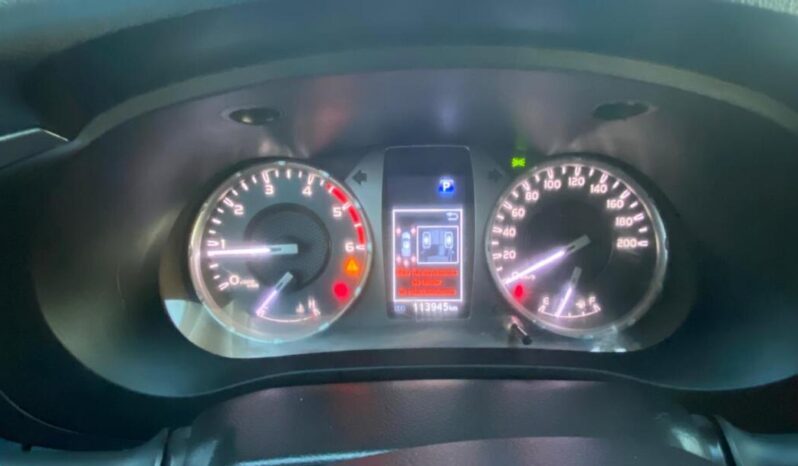 Toyota Hilux completo