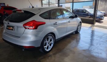 Ford Focus completo