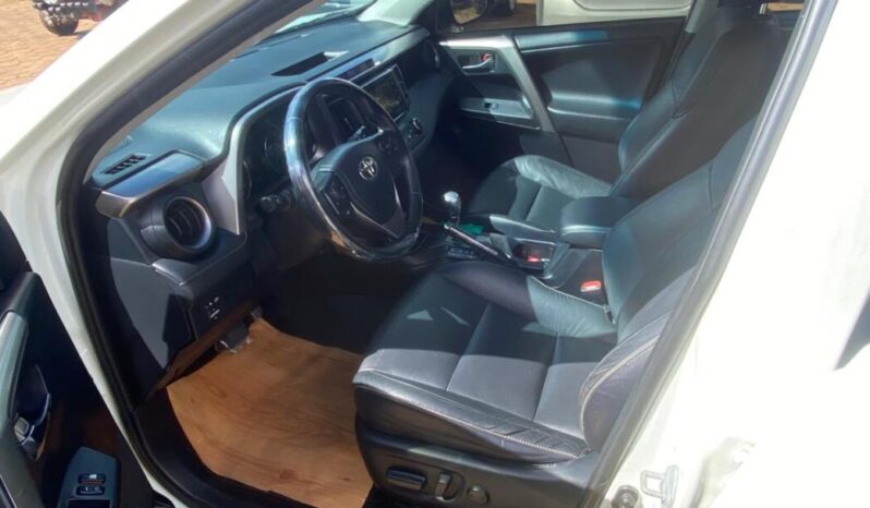 Toyota Rav4 completo