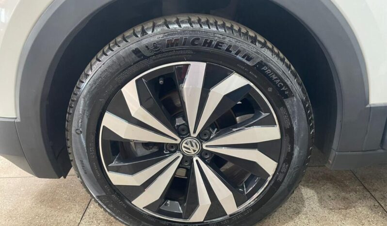 Volkswagen T-Cross completo