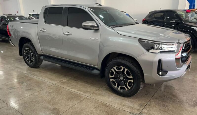 Toyota Hilux completo
