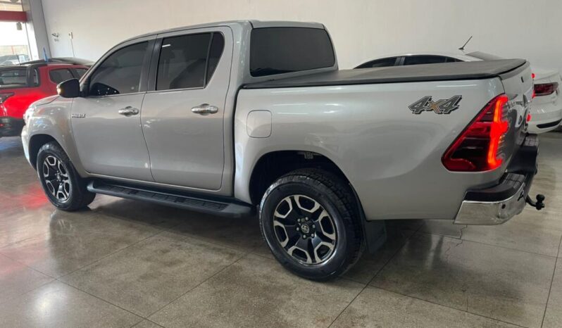 Toyota Hilux completo